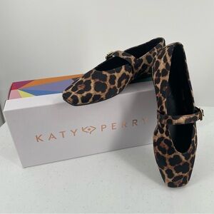 NIB Katy Perry Leopard Print Evie Mary Jane Gold Hardware Flats Size 5.5M Casual